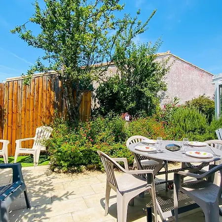 Petite Location Au Calme Proche Du Centre Village Et Du Marche Sainte-Marie-de-Ré