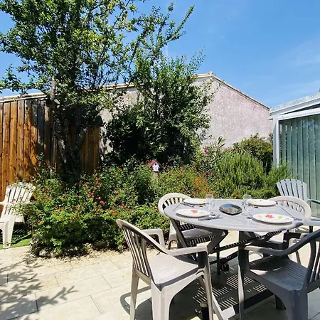 Petite Location Au Calme Proche Du Centre Village Et Du Marche וילה Sainte-Marie-de-Ré